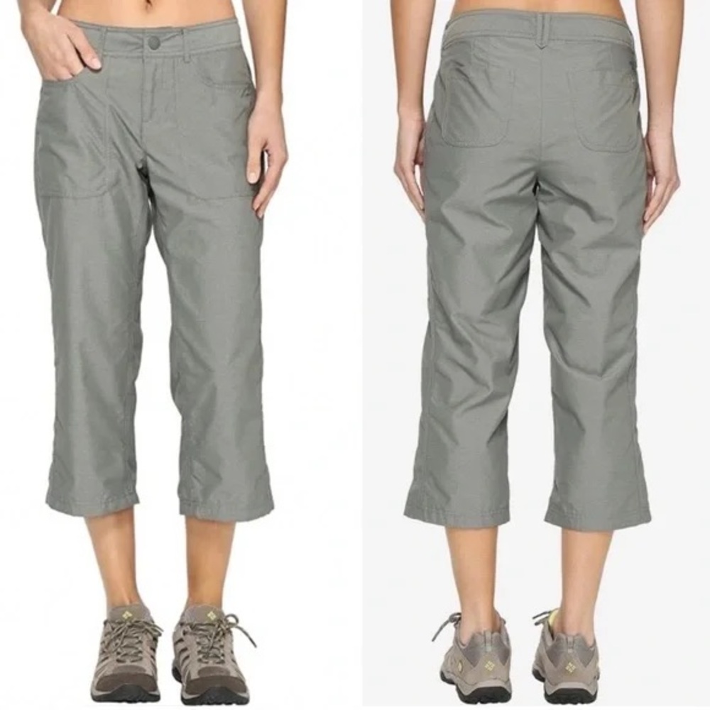 The North Face Horizon 2 Gray Capri Quick Dry Pants